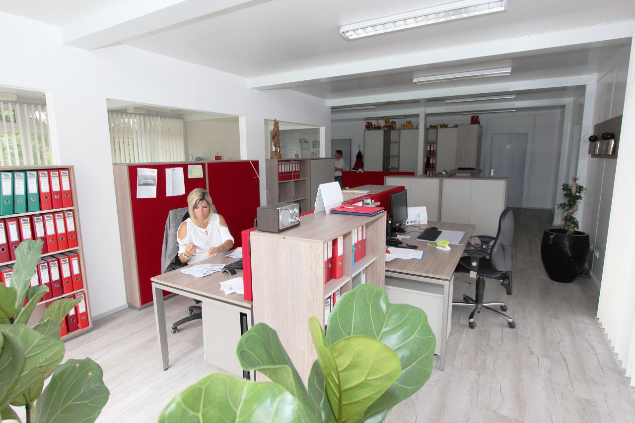 "Schneck" office building, St. Georgen - Austria