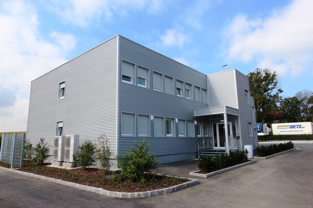 "Transdanubia Kühllogistik" employee accommodation, Linz - Austria