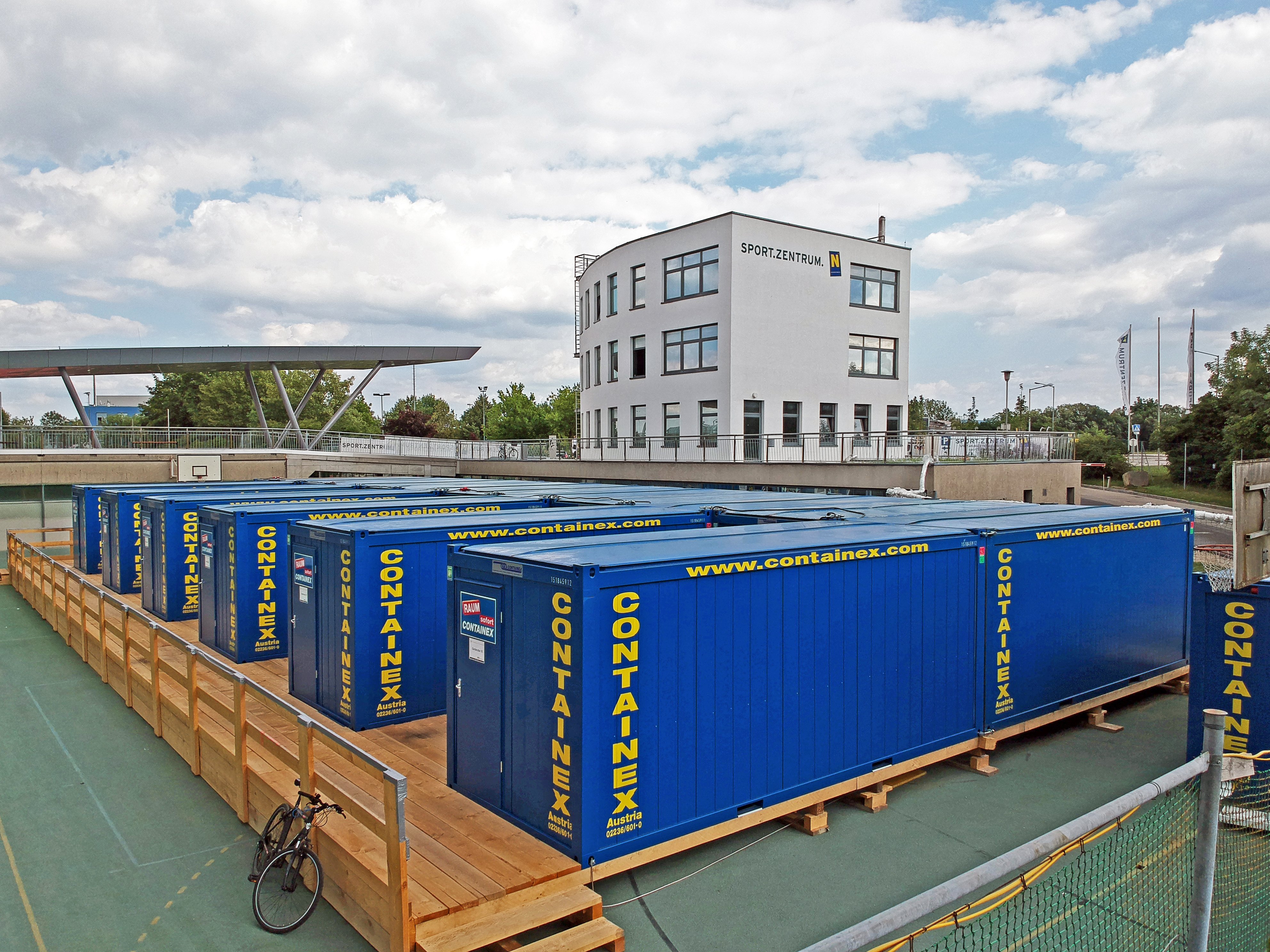 Containere de închiriat: soluția de spațiu temporară