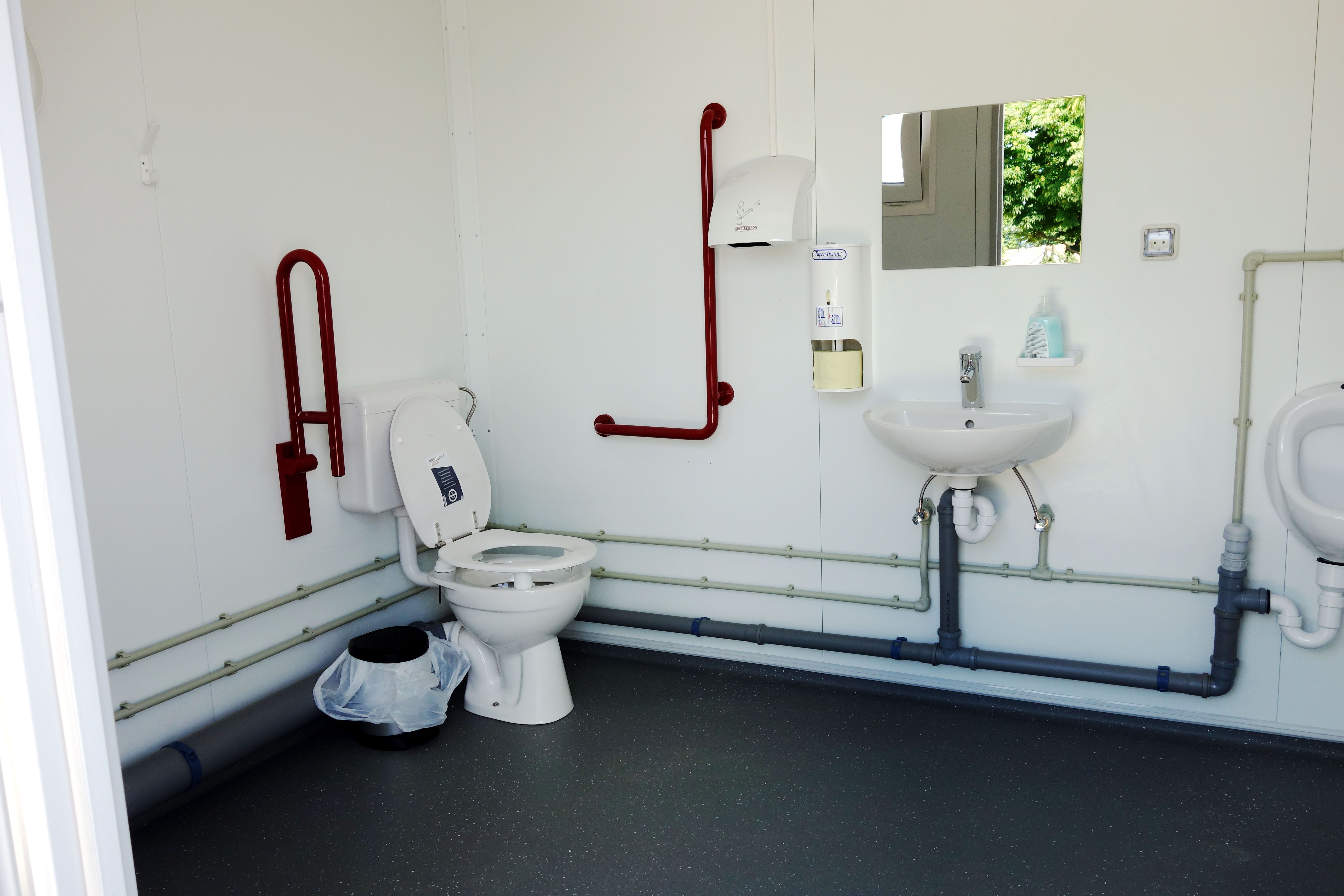 Sanitarne prostorije za invalide