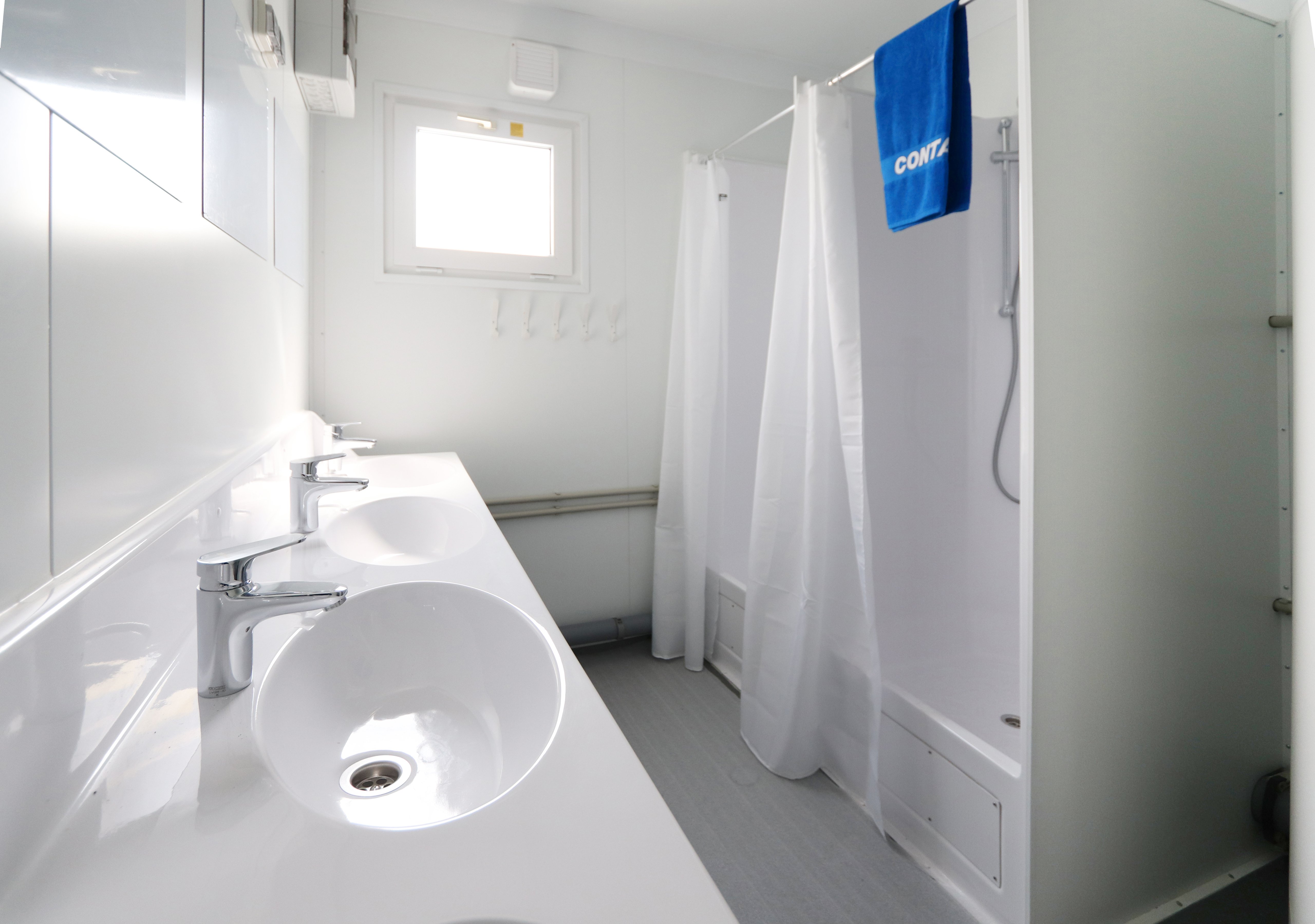 Alquilar módulos de duchas diseñados para la comodidad y la higiene
